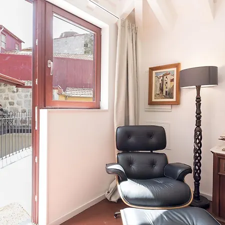 Lovelystay - Caldeireiros Garden Little House Porto